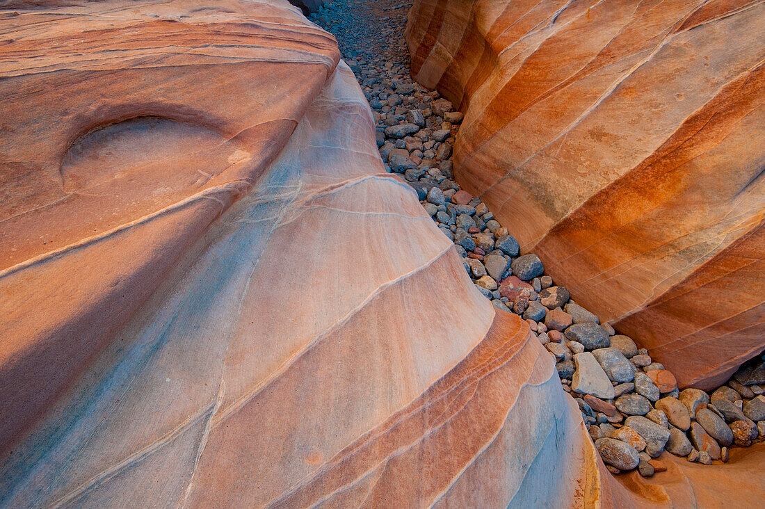 Usa, Nevada, Valley of Fire State Park. The abstract lines and designs of a small canyon on the White Dome Trail.