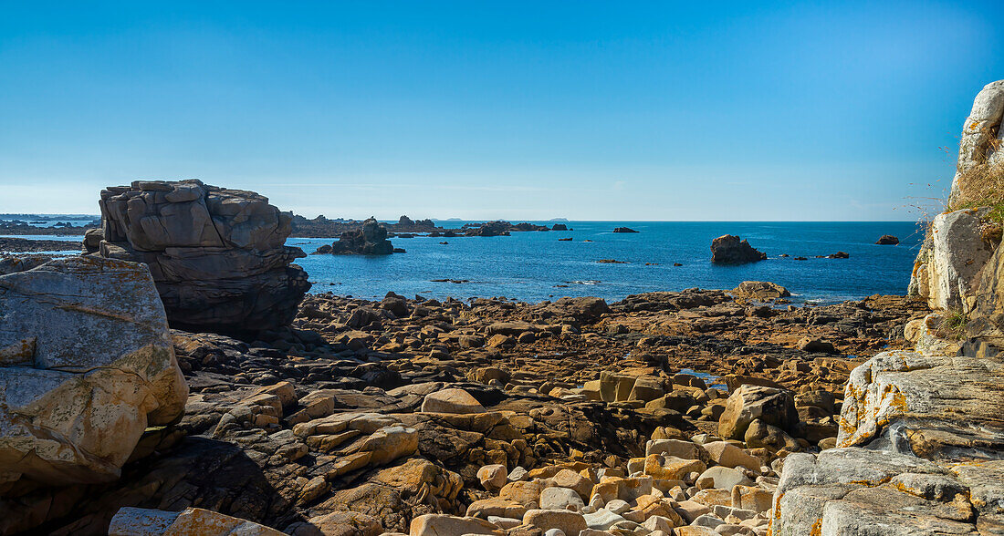 Picturesque coast in Brittany at Gouffre near Plougrescant, Cote de Granit Rose, Cotes d'Armor, Brittany, France