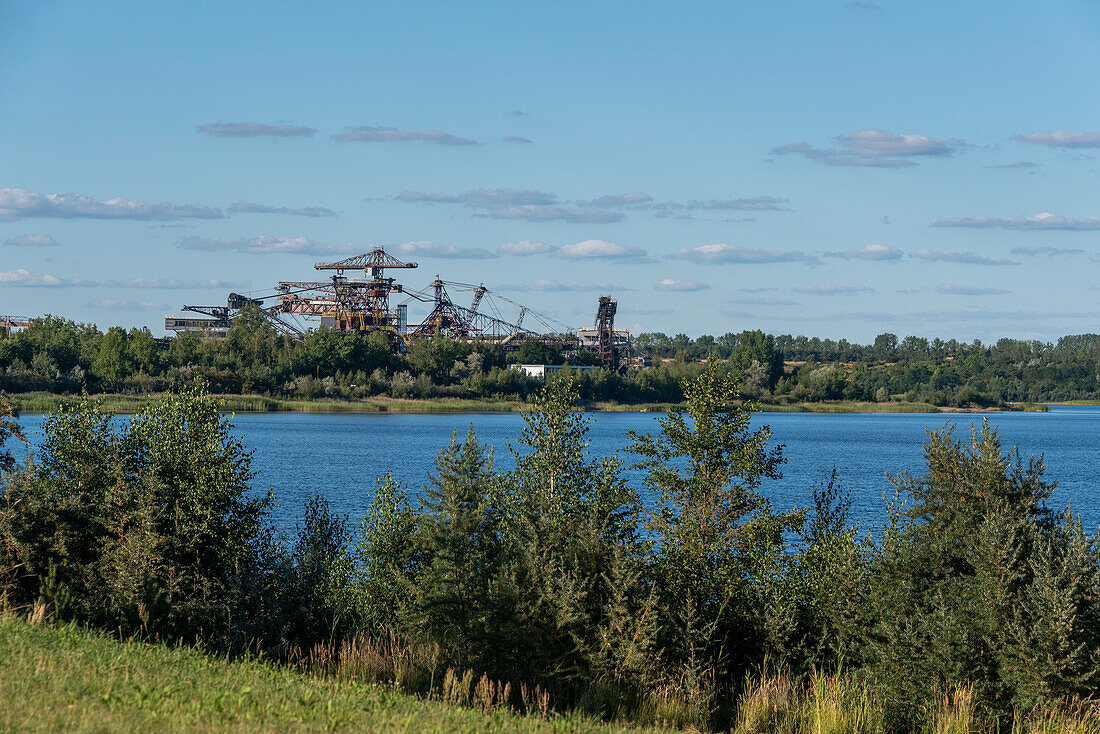 Lignite excavators at Lake Gremmin, former lignite mine Golpa-Nord, Ferropolis, city of iron, Gräfenhainichen, Saxony-Anhalt, Germany