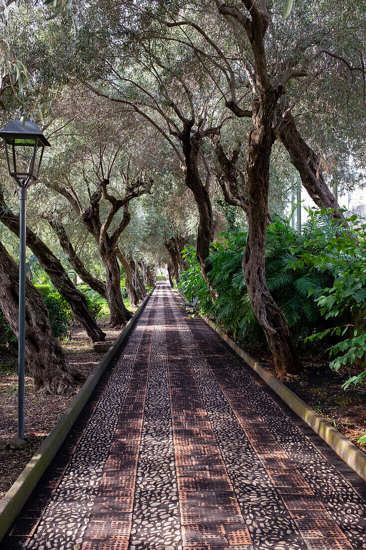 Öffentliche Gartenweg, Taormina, Sizilien, Italien