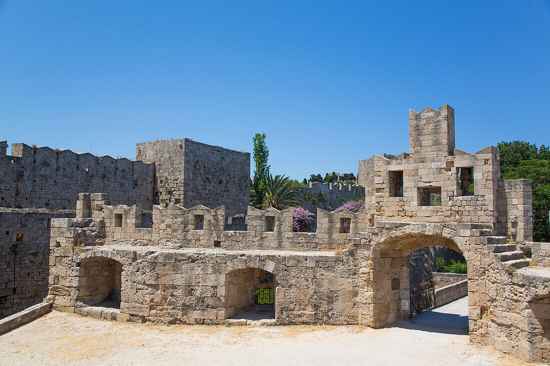 Gate of St. Paul, Rhodes Old Town, UNESCO World Heritage Site, Rhodes, Dodecanese Island Group, Greek Islands, Greece, Europe