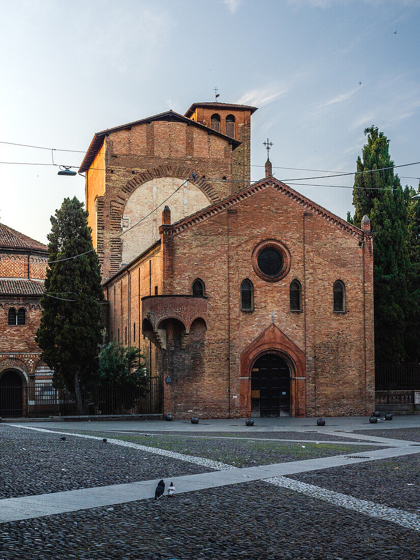 Kirche von Santo Stefano auf der Piazza Santo Stefano, Bologna, Emilia Romagna, Italien, Europa