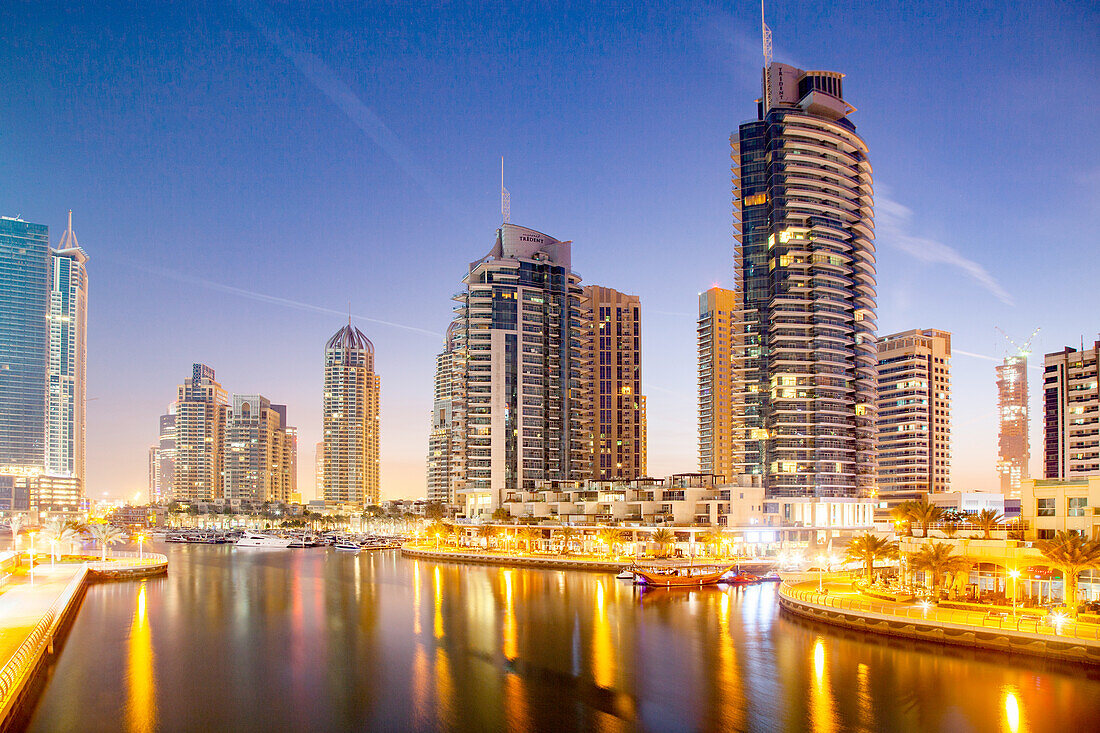 Wolkenkratzer in Dubai Marina, Dubai, Vereinigte Arabische Emirate, Naher Osten