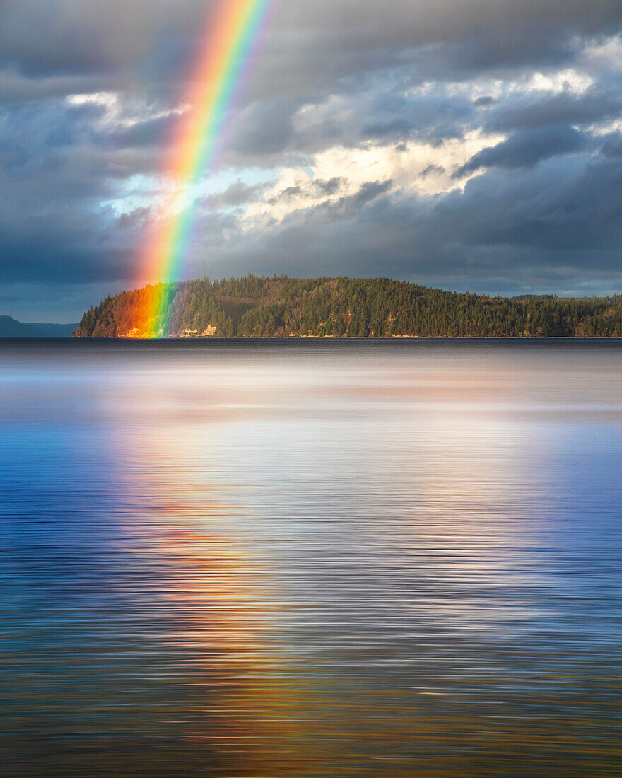 USA, Washington State, Seabeck. Rainbow over Hood Canal