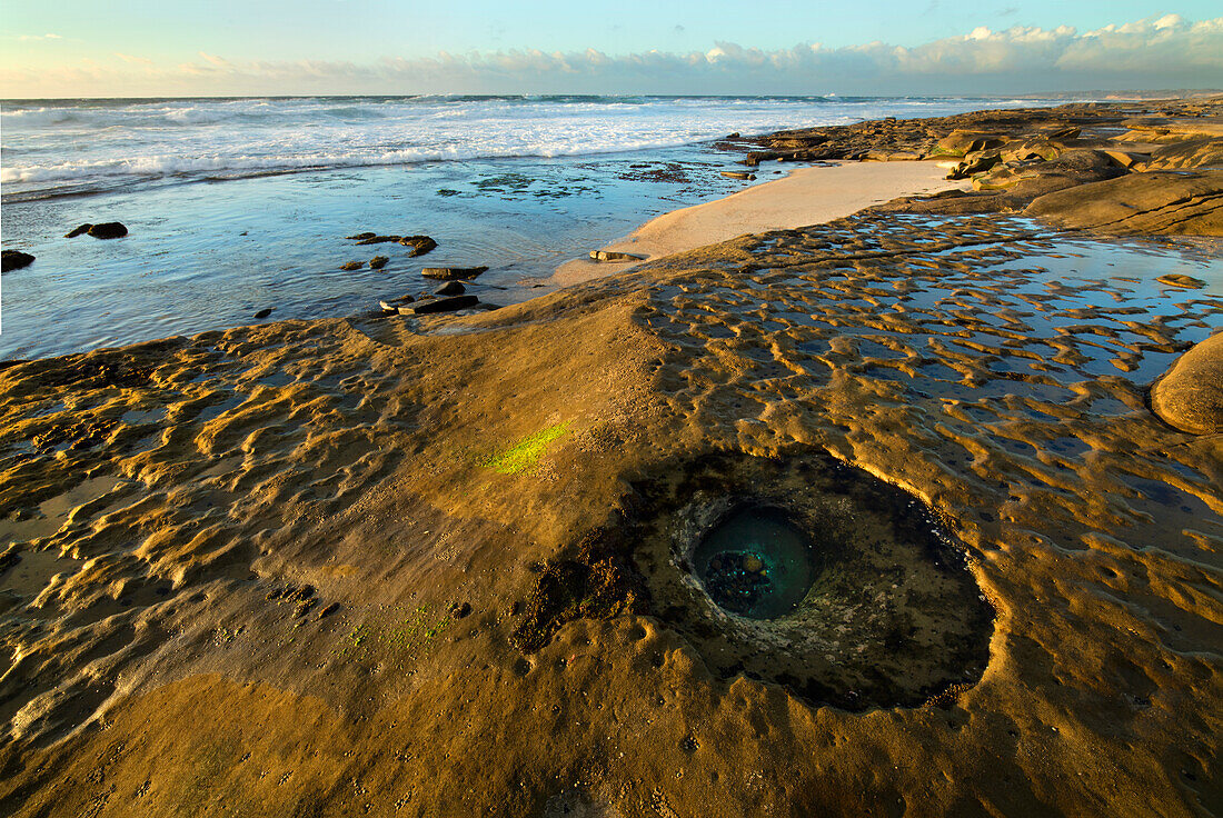 USA, California, La Jolla. Tidepools and ocean.