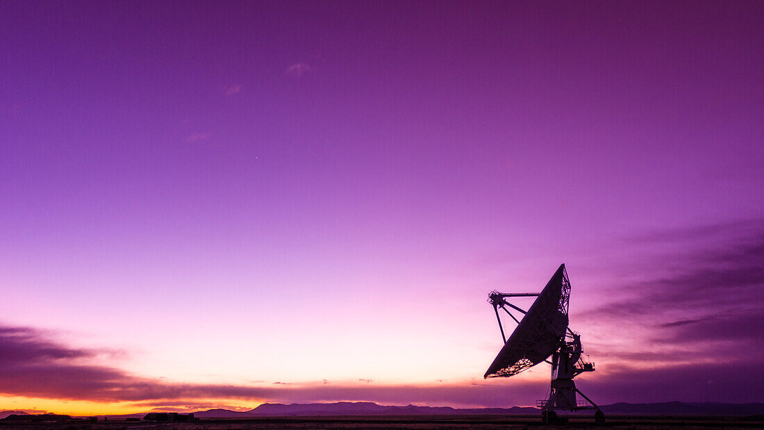 Radioteleskop auf dem Very Large Array (VLA), Plains of San Agustin, Socorro, New Mexico USA