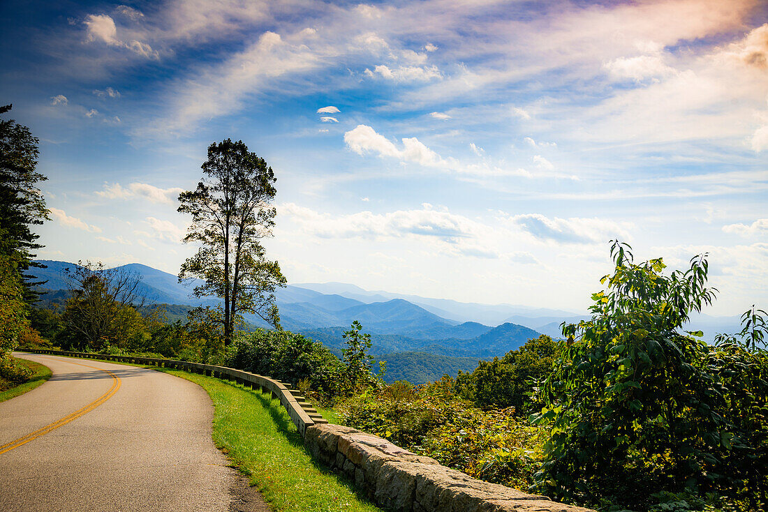 Aussichtspunkt, Blue Ridge Parkway, Smoky Mountains, USA.