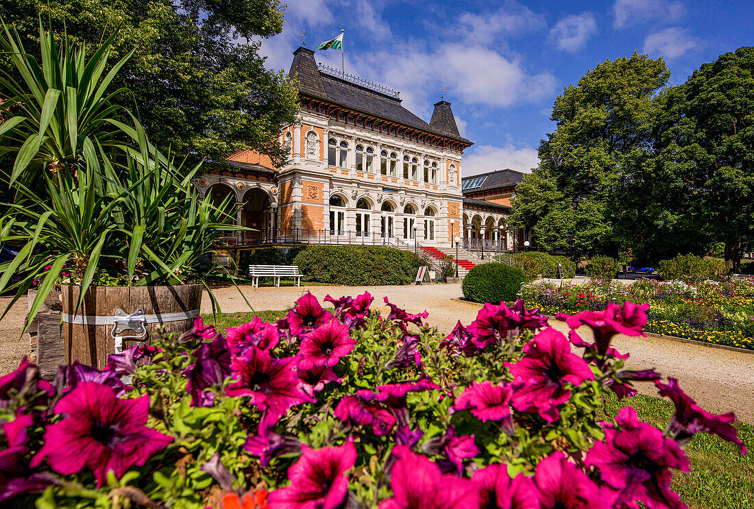 Königliches Kurhaus im Kurpark, Bad Elster, Vogtland, Sachsen, Deutschland