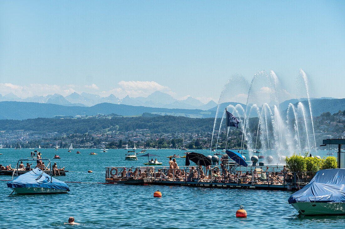 Lake Zurich, Summer, Badi, Seebad Enge, Fountain, Zurich, Switzerland