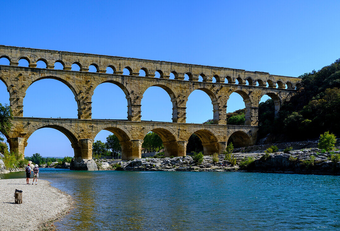 France, Nimes, Pont du Gard, aqueduct