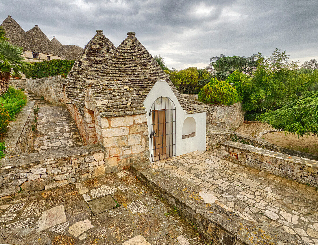 Italien, Alberobello. Typische Trulli-Häuser in Alberobello.