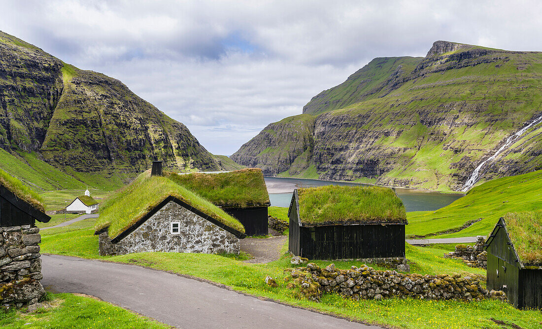 Kings Farm (duvugardar) in the valley of Saksun, one of the main attractions of the Faroe Islands. Denmark, Faroe Islands