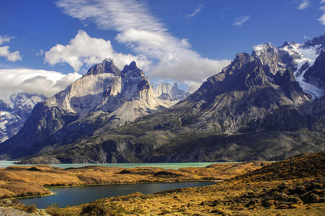 Bergrücken von Torres del Paine, Chile