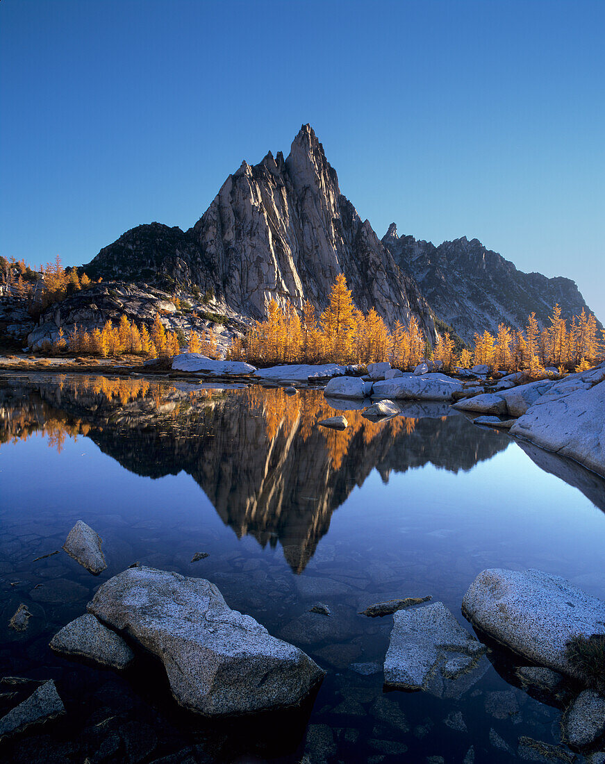 Washington State, Alpine Lakes Wilderness, Enchantment Lakes, Prusik Peak reflected in Gnome Tarn