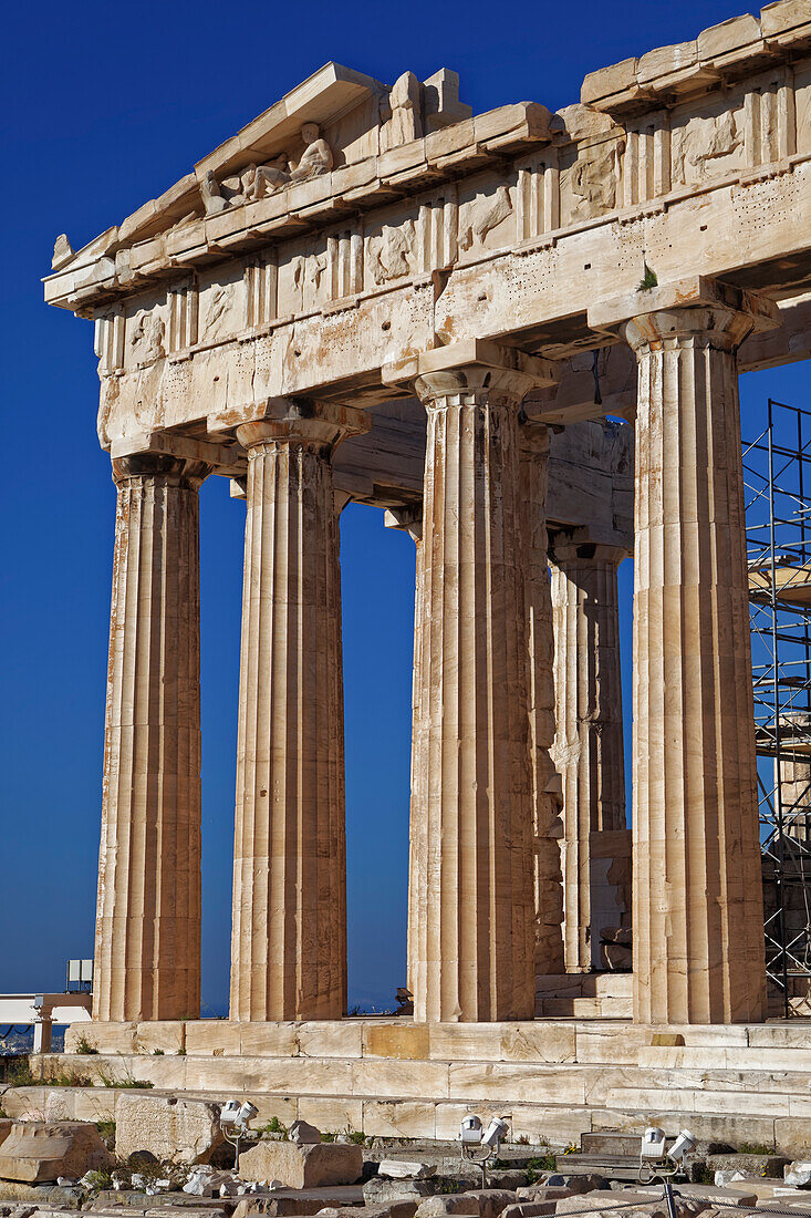 Griechenland, Athen. Ruinen des Parthenon im Umbau