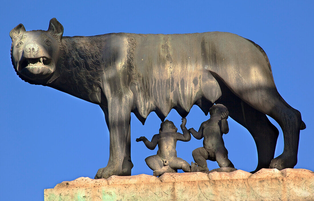 Kapitolinischen Wolf Romulus Remus Statue Forum, Rom, Italien