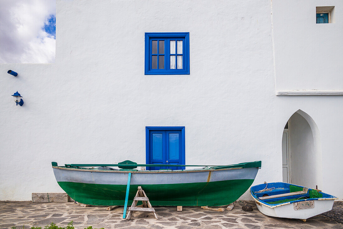 Spanien, Kanarische Inseln, Insel Fuerteventura, Pozo Negro, Fischerboote