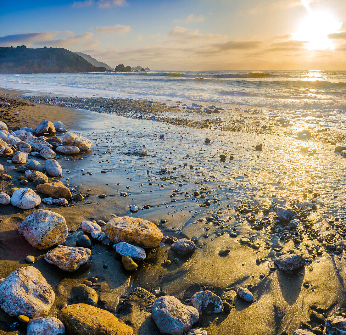 Rockaway Beach Sonnenuntergang, Pacifica, Kalifornien, USA