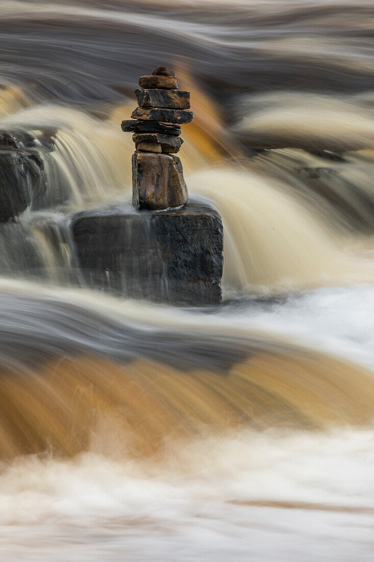 Steinhaufen, Tahquamenon River, Tahquamenon Falls State Park, Michigan