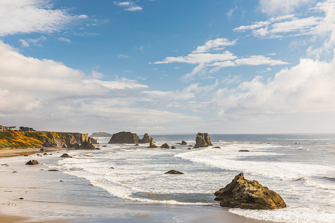Bandon, Oregon, USA. Sea stacks and surf on Bandon Beach on the Oregon coast.