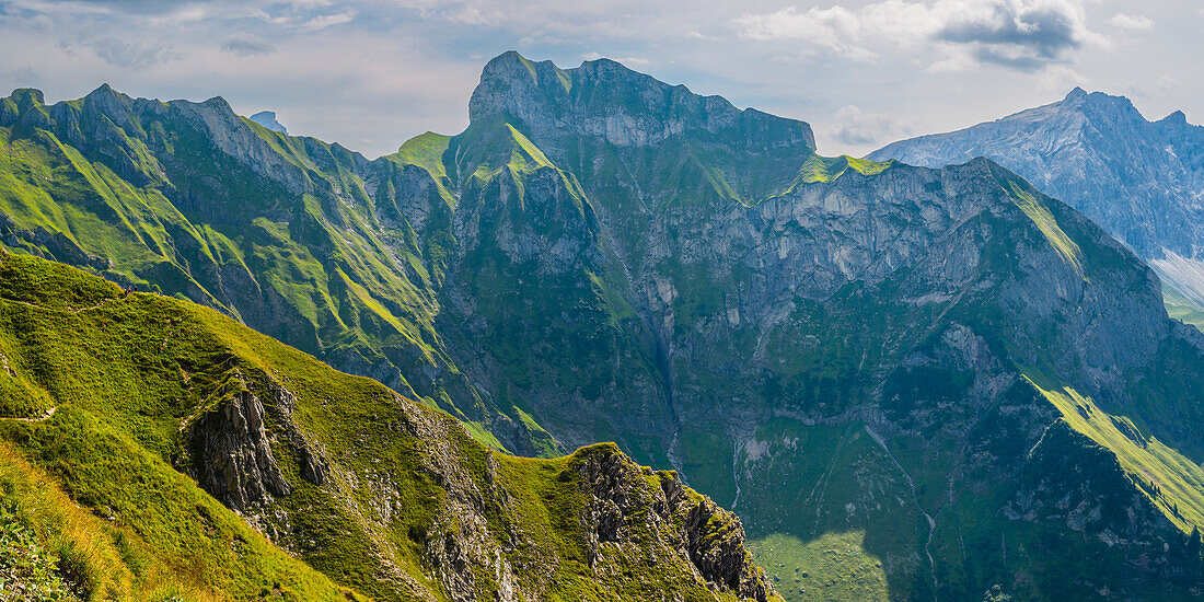 Mountain panorama from Laufbacher-Eckweg to Schneck, 2268m, Allgäu Alps, Allgäu, Bavaria, Germany, Europe