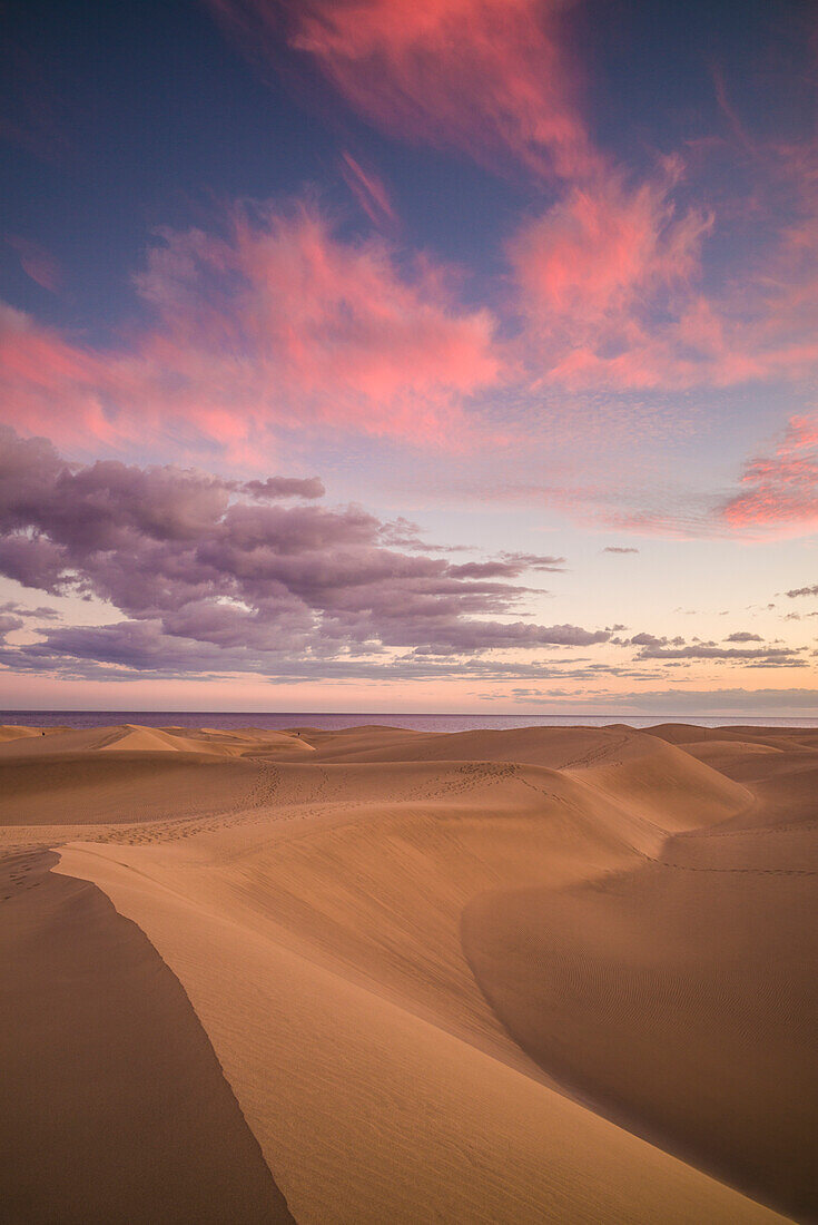 Spanien, Kanarische Inseln, Insel Gran Canaria, Maspalomas, Nationalpark Dünen von Maspalomas, Dämmerung