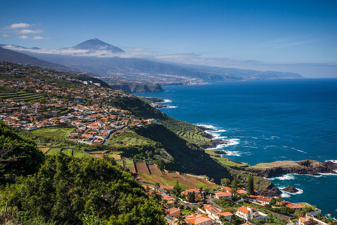Spain, Canary Islands, Tenerife Island, El Sauzal, elevated view of the west coast and El Teide Mountain