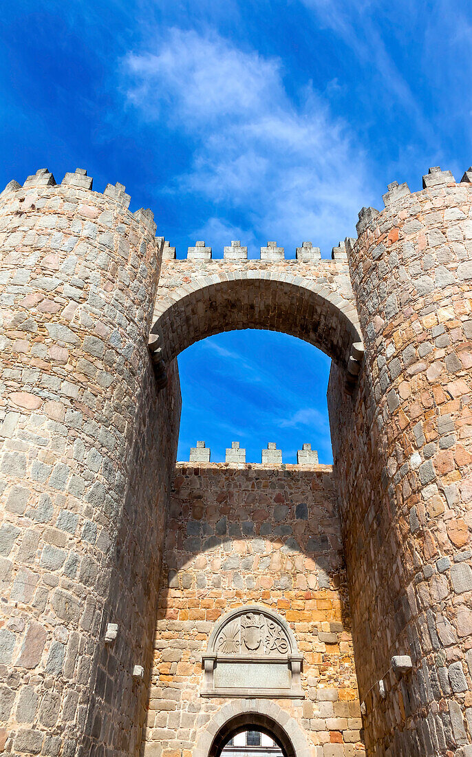 Burgstadt, Avila, Kastilien, Spanien. Beschrieben als die Stadt aus dem 16. Jahrhundert in Spanien. Mauern, die 1088 nach der Eroberung durch die Christen errichtet wurden, nehmen die Stadt von den Mauren ein. Öffentliche Stadt, kein privates Schloss.