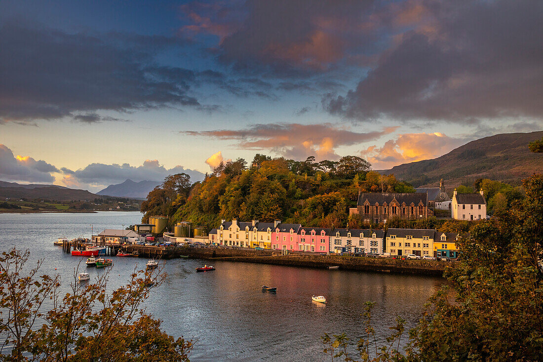 Hafen von Portree. Portree ist die Hauptstadt auf der Isle of Skye, Schottland.