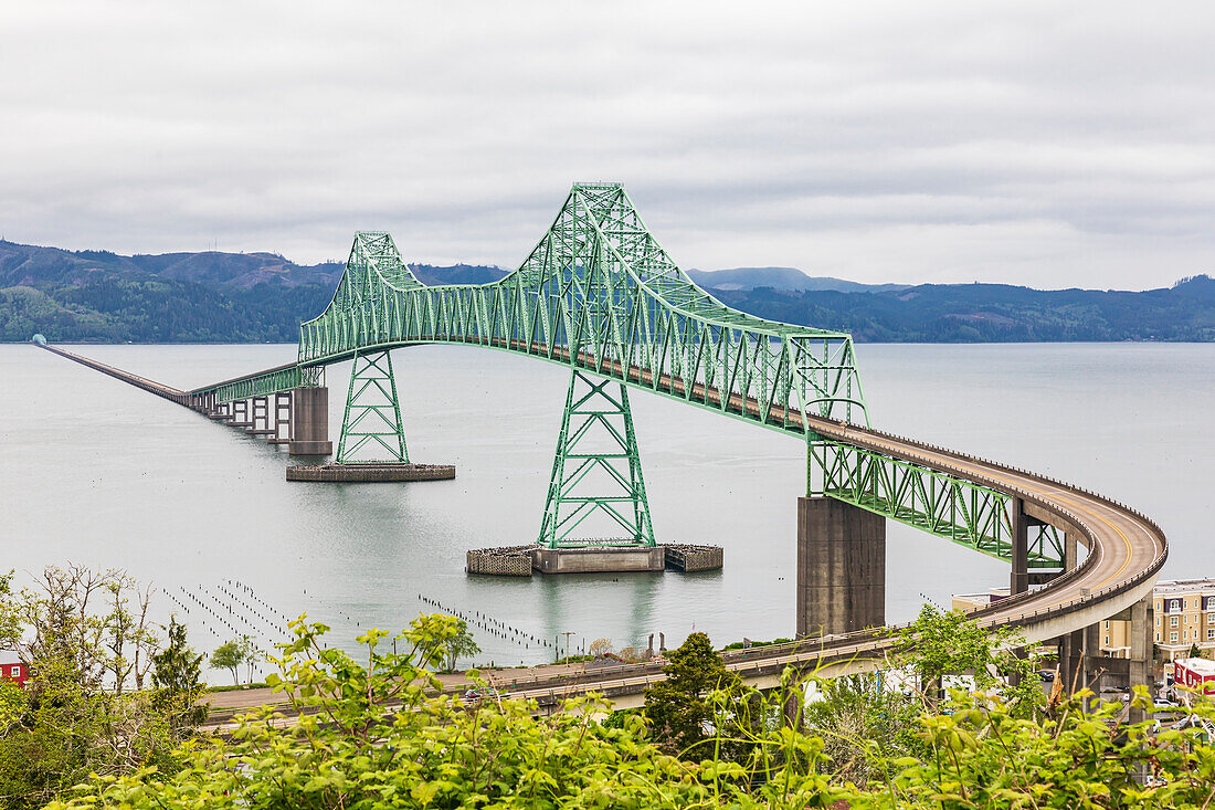 Astoria, Oregon, USA. The Astoria-Megler bridge across the Columbia River.