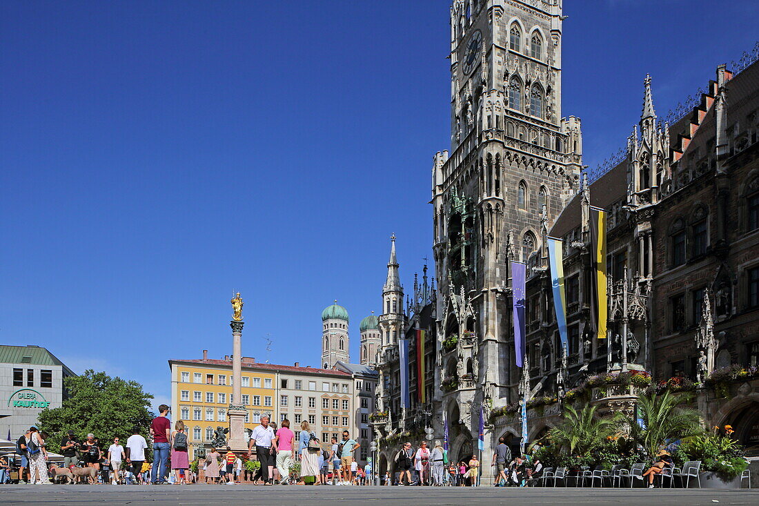 Marienplatz with the New Town Hall and the Marian Column, Munich, Upper Bavaria, Bavaria, Germany