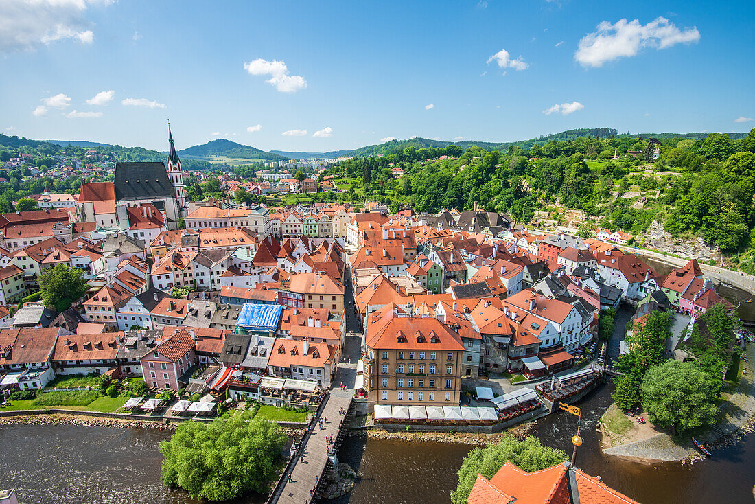 Blick auf die Altstadt von Cesky Krumlov, Südböhmen, Tschechische Republik