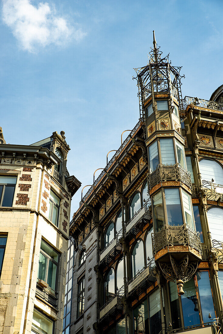 Jugendstil-Front Museum für Musikinstrumente in Brüssel, Belgien