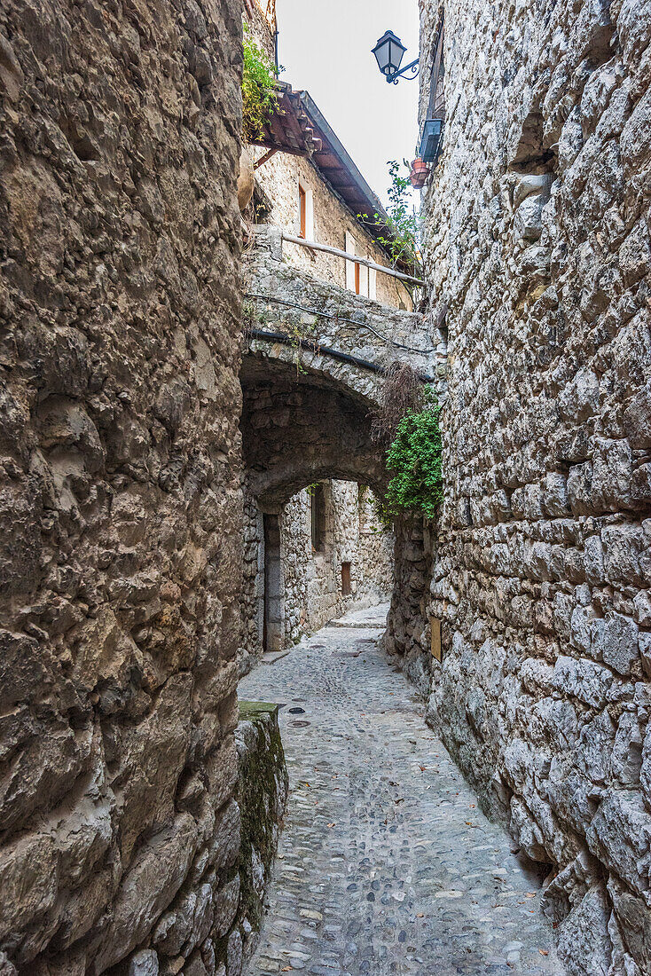Alley in the hilltop village of Peillon in Provence, France