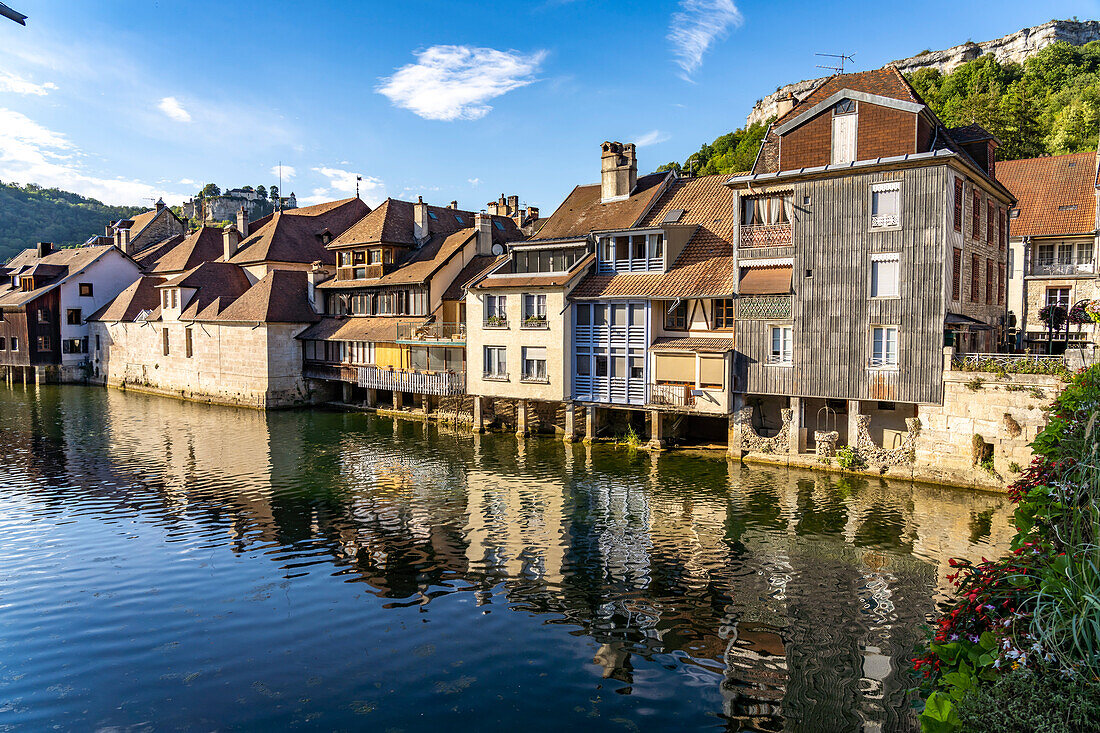 Old town houses on the Loue river in Ornans, Bourgogne-Franche-Comté, France, Europe