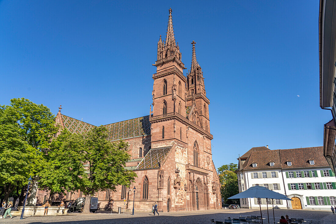 Das Basler Münster in Basel, Schweiz, Europa