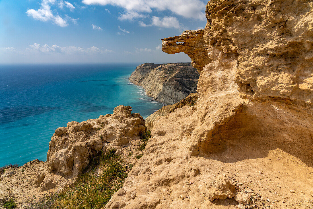 Die Steilküste vom Kap Aspro bei Pissouri, Zypern, Europa 