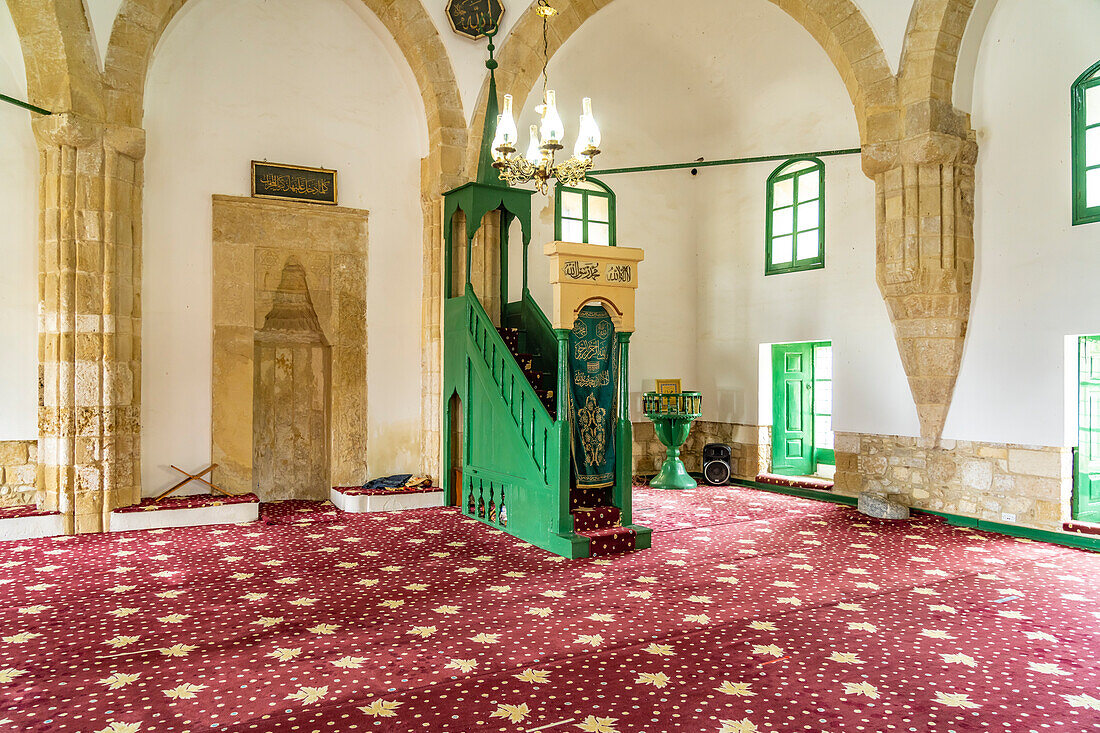 Innneraum der Moschee Hala Sultan Tekke, Larnaka, Zypern, Europa