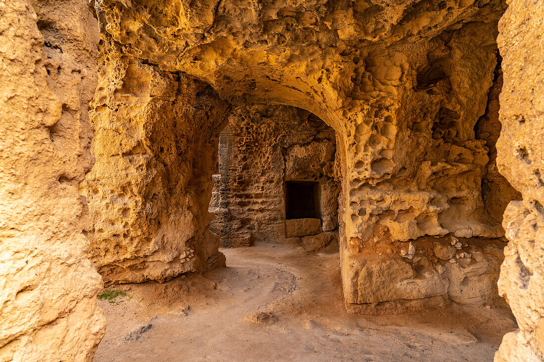 Unterirdische Grabstätten der antiken Nekropole Königsgräber von Nea Paphos, Paphos, Zypern, Europa