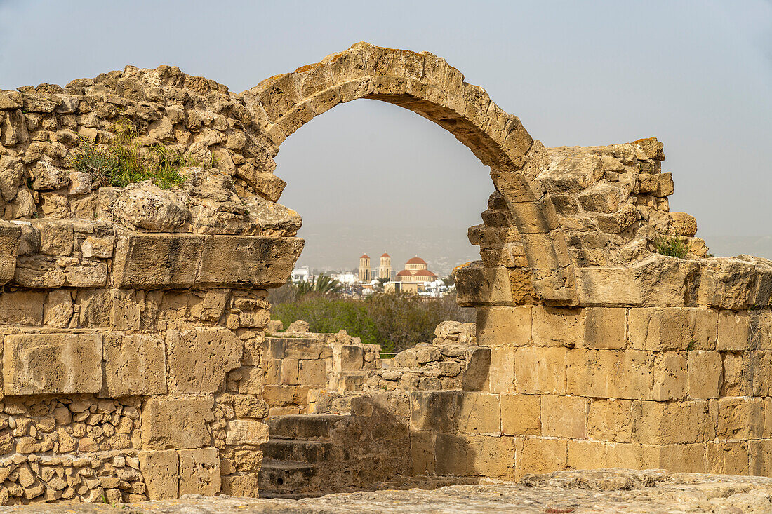 Ruinen der mittelalterlichen Festung Saranda Kolones, Archäologischer Park von Paphos, Zypern, Europa 