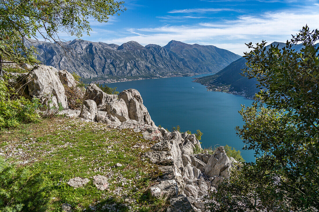 Landschaft bei der Bucht von Kotor, Montenegro, Europa  