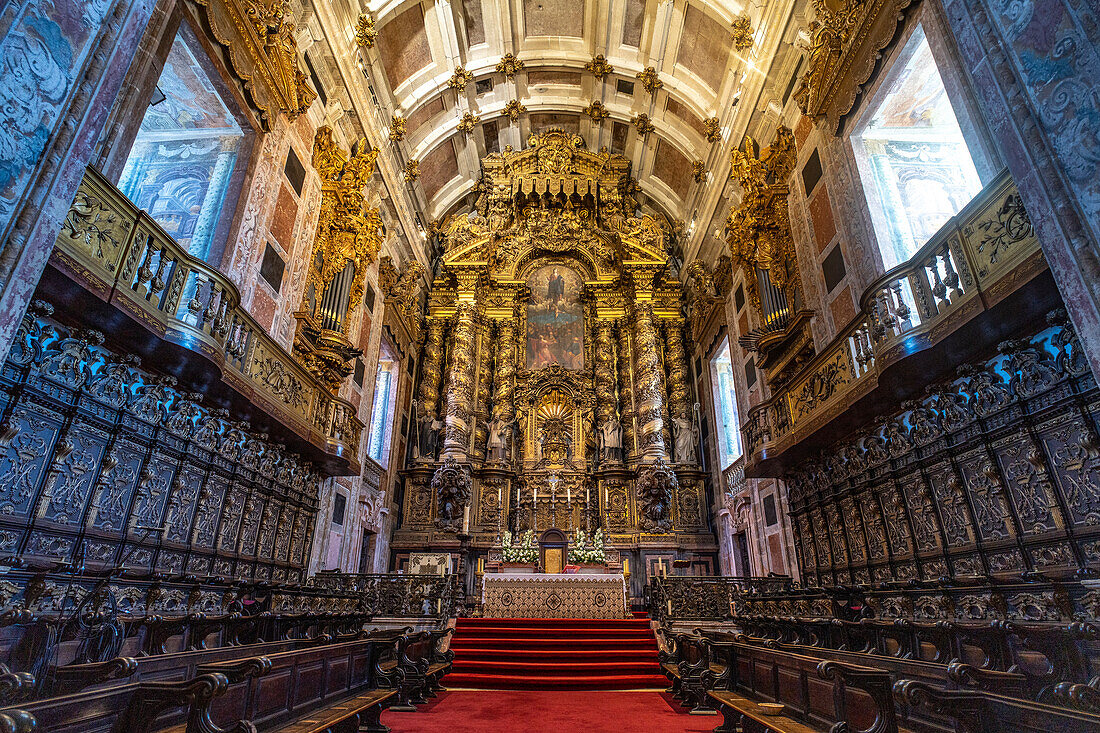 Altar and Choir of the Sé do Porto Cathedral, Porto, Portugal, Europe