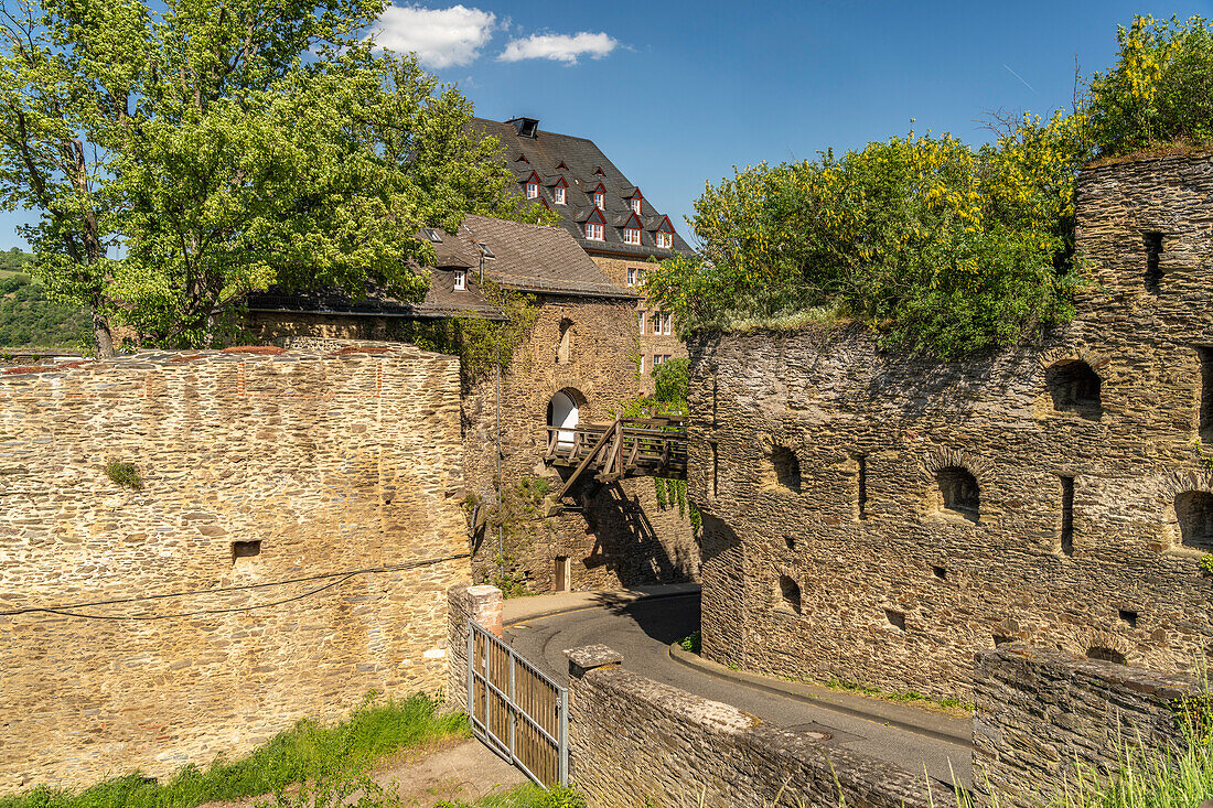 Die Ruine der Burg Rheinfels in St. Goar, Welterbe Oberes Mittelrheintal, Rheinland-Pfalz, Deutschland