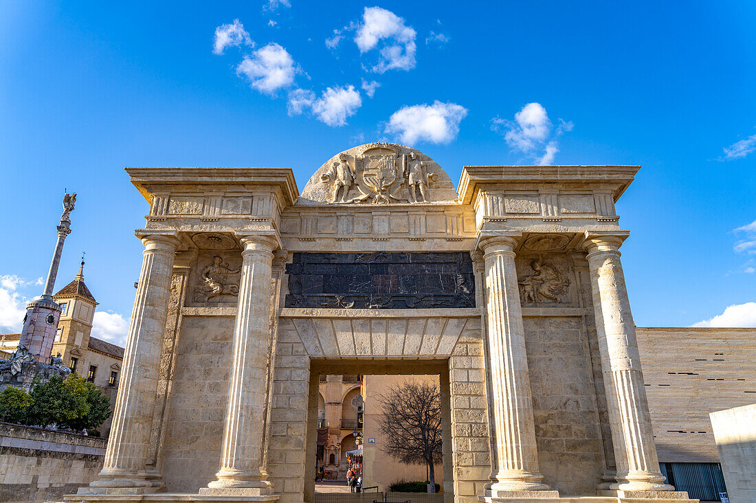 Brückentor Puerta del Puente, Cordoba, Andalusien, Spanien 