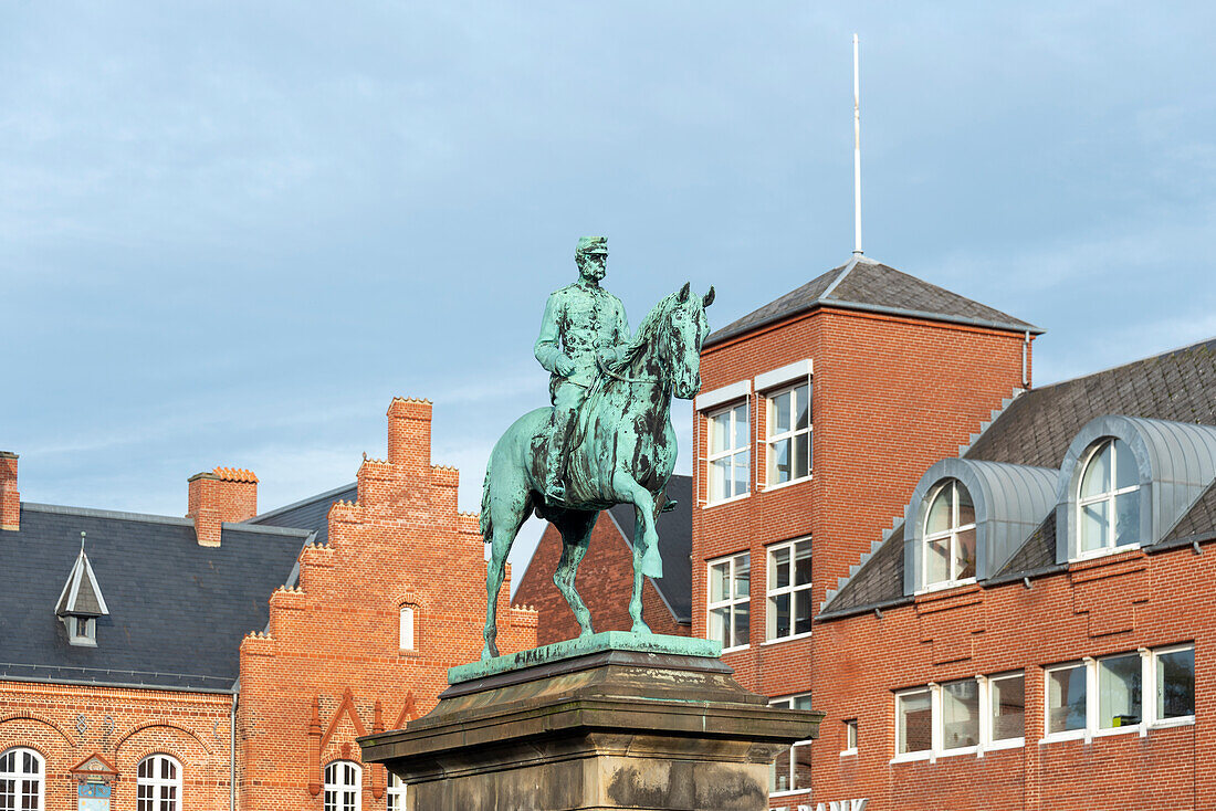 Equestrian statue commemorating Christian IX, King of Denmark from 1863 until his death, Esbjerg, Syddanmark, Denmark