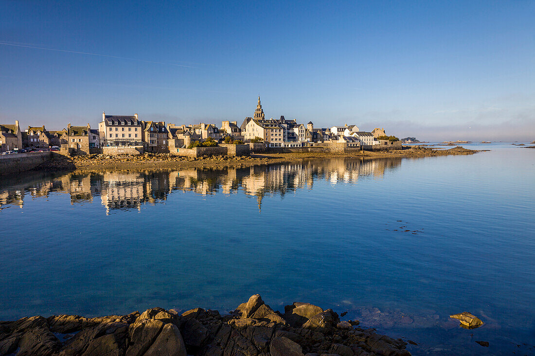 Port of Roscoff in the morning light, Côtes-d'Armor, Brittany, France