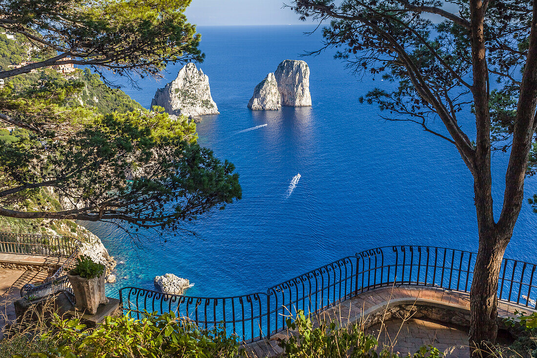 View to the Faraglione Rocks on Capri, Capri, Gulf of Naples, Campania, Italy