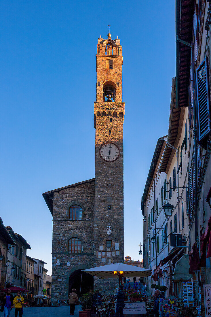 The Palazzo Comunale in Montalcino at the blue hour, Tuscany, Italy, Europe