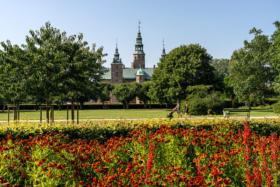 Schloss Rosenborg und Schlossgarten Kongens Have in Kopenhagen, Dänemark, Europ