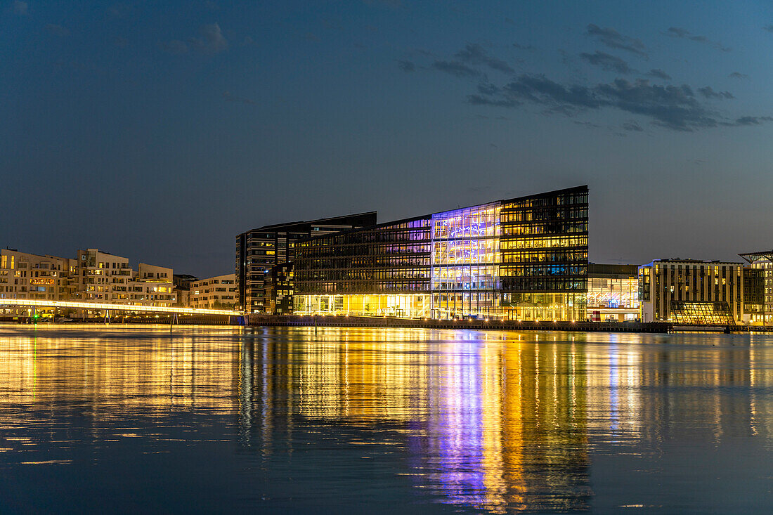 Aller Media building at the harbor island Havneholmen at dusk, at dusk, Copenhagen, Denmark, Europe